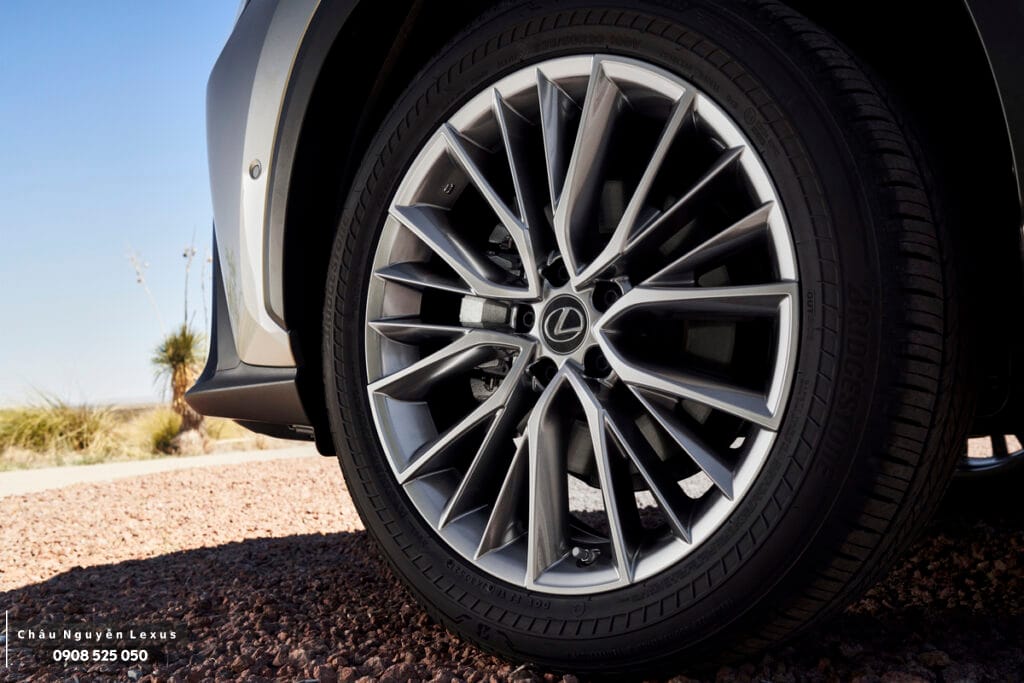2026 Lexus NX350h Chau Nguyen lexus 32