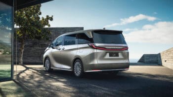 Lexus LM 500h VIP 4 chỗ - Ảnh 17