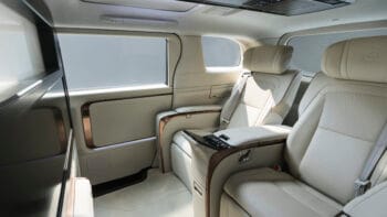 Lexus LM 500h VIP 4 chỗ - Ảnh 18