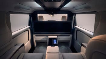 Lexus LM 500h VIP 4 chỗ - Ảnh 20