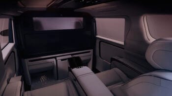 Lexus LM 500h VIP 4 chỗ - Ảnh 8