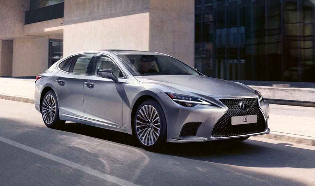 Giá xe Lexus LS 500h mới nhất và thông số kỹ thuật