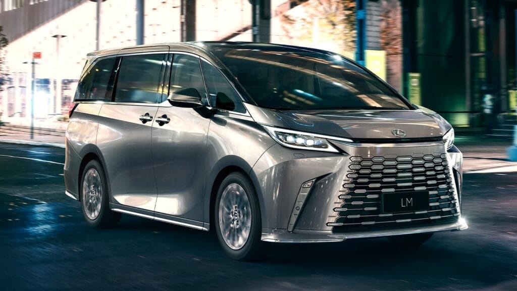 Giá xe Lexus LM 500h 6 chỗ và LM 500h VIP 4 ghế và thông số kỹ thuật
