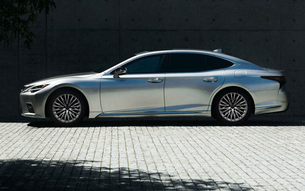 Giá xe Lexus LS 500h - Giá lăn bánh mới nhất