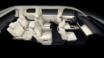 Lexus LM 500h 6 chỗ 25 Nội thất LM 500h 6 chỗ Màu trắng kem - Lexus Trung Tâm Sài Gòn