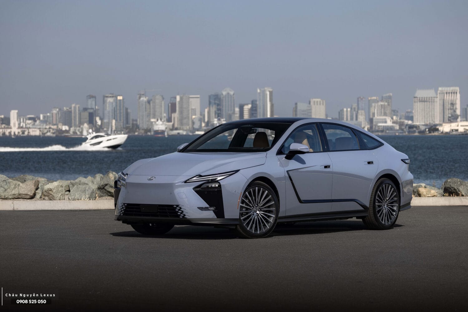 Lexus ES 350e BEV 2027